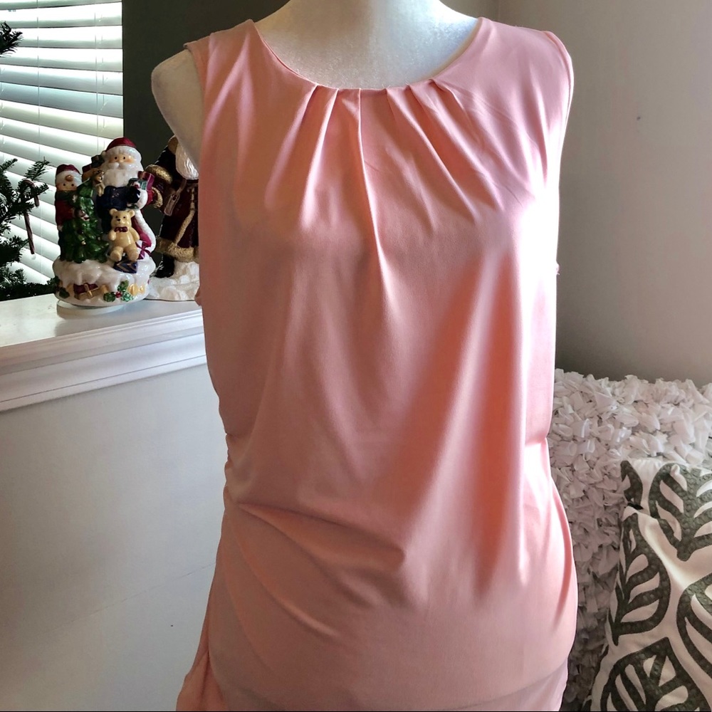 🌴 New NWT Pink Top